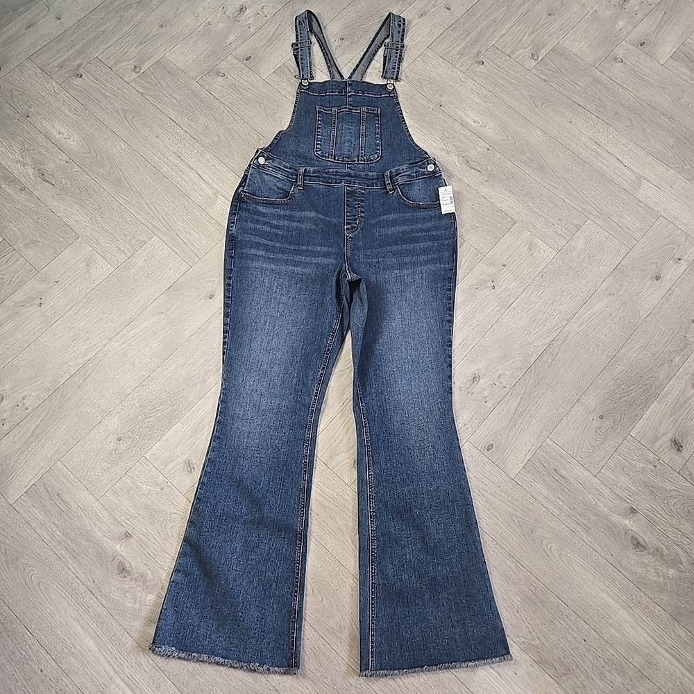 NWT! Maurices Women's 14 Regular Wide Leg Raw Hem Bootcut Jean Overalls
